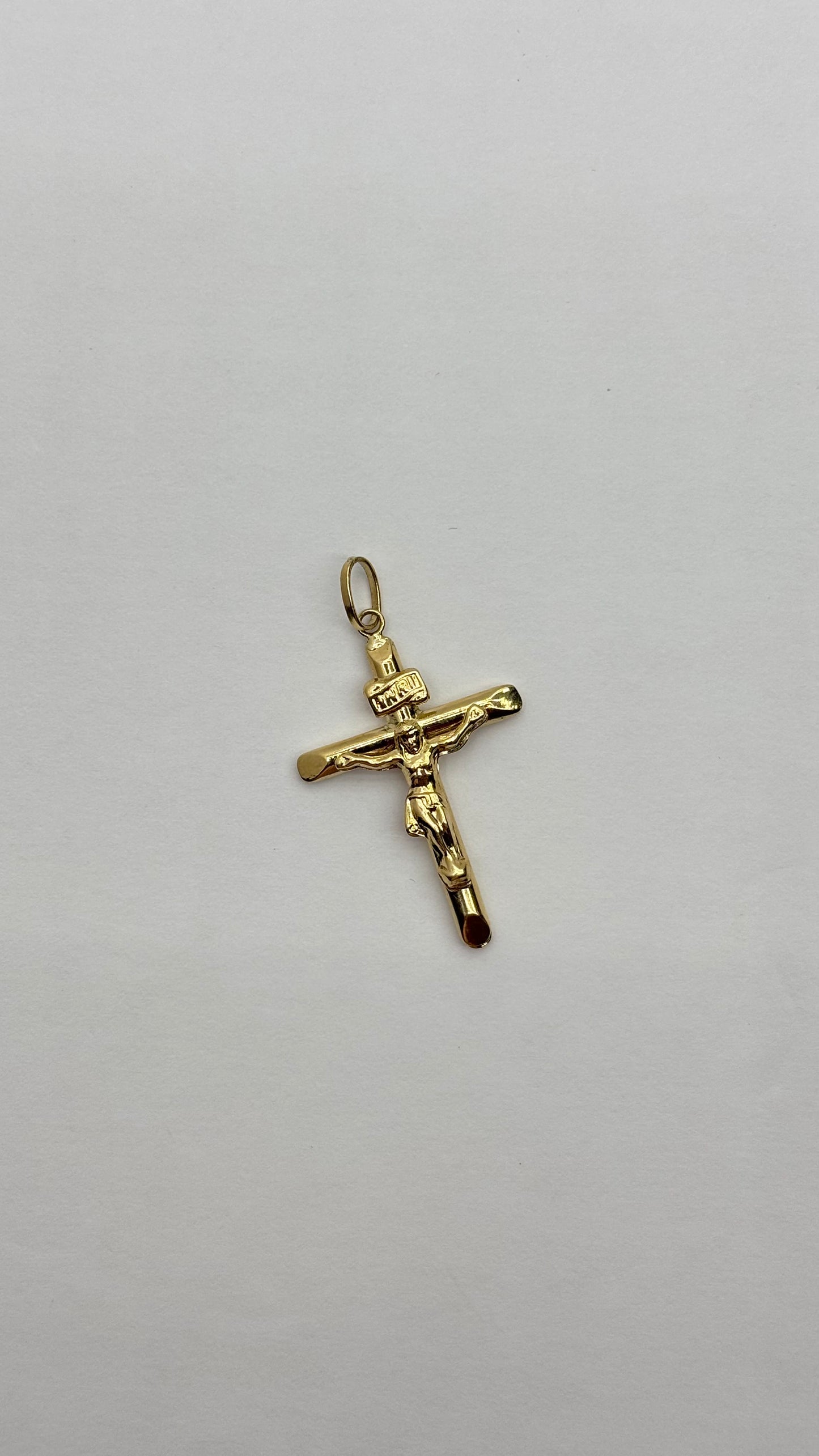 Dije Cruz Inri