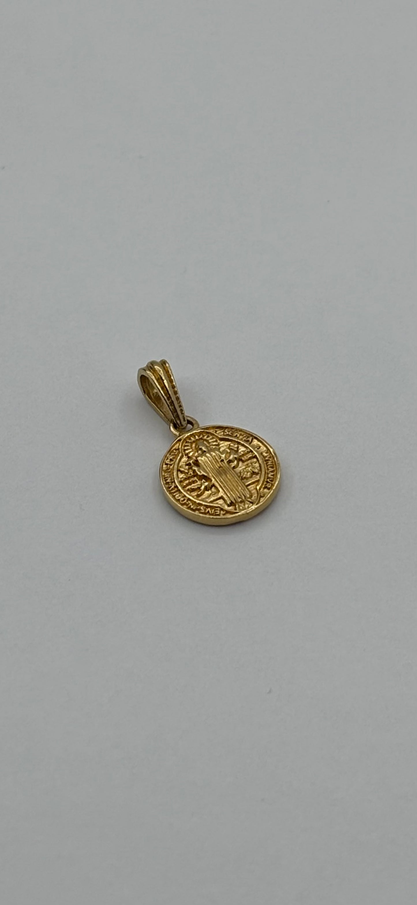 Dije Medalla Religiosa